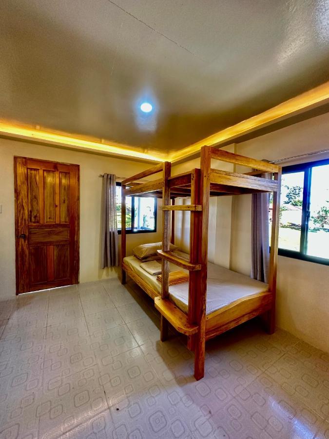 Cris & Mar Homestay Burgos  المظهر الخارجي الصورة