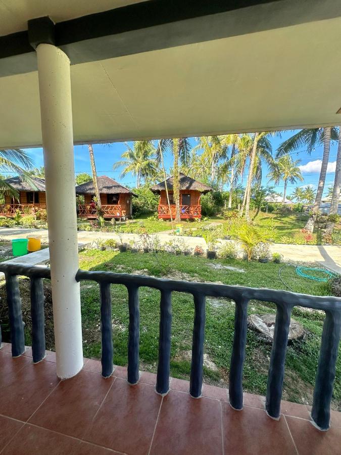 Cris & Mar Homestay Burgos  المظهر الخارجي الصورة