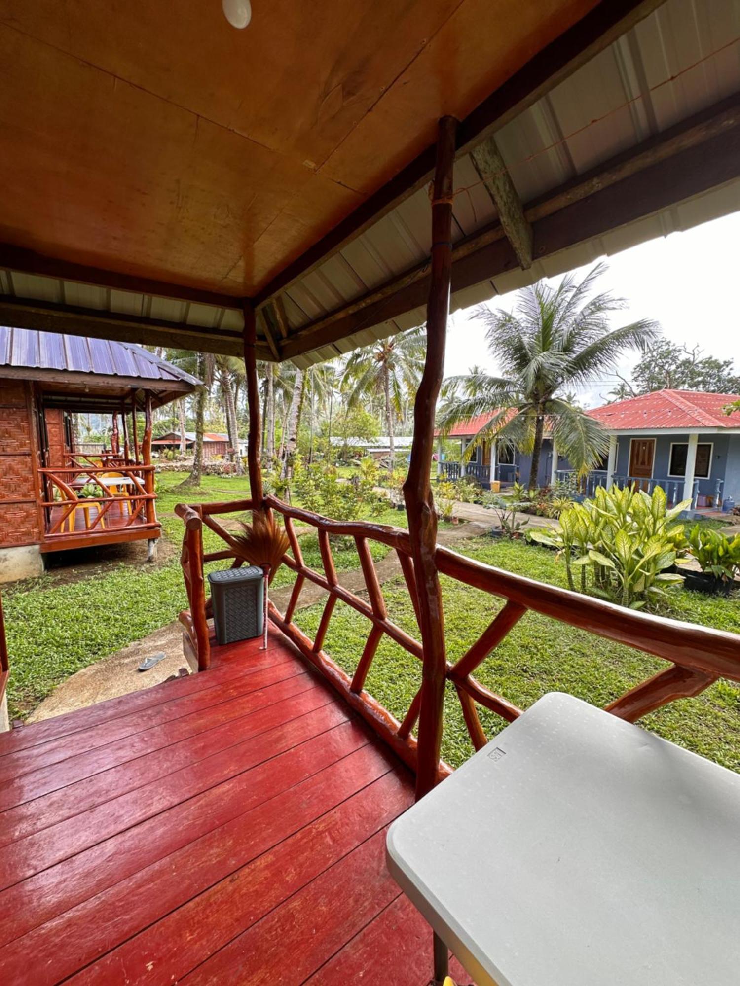 Cris & Mar Homestay Burgos  المظهر الخارجي الصورة