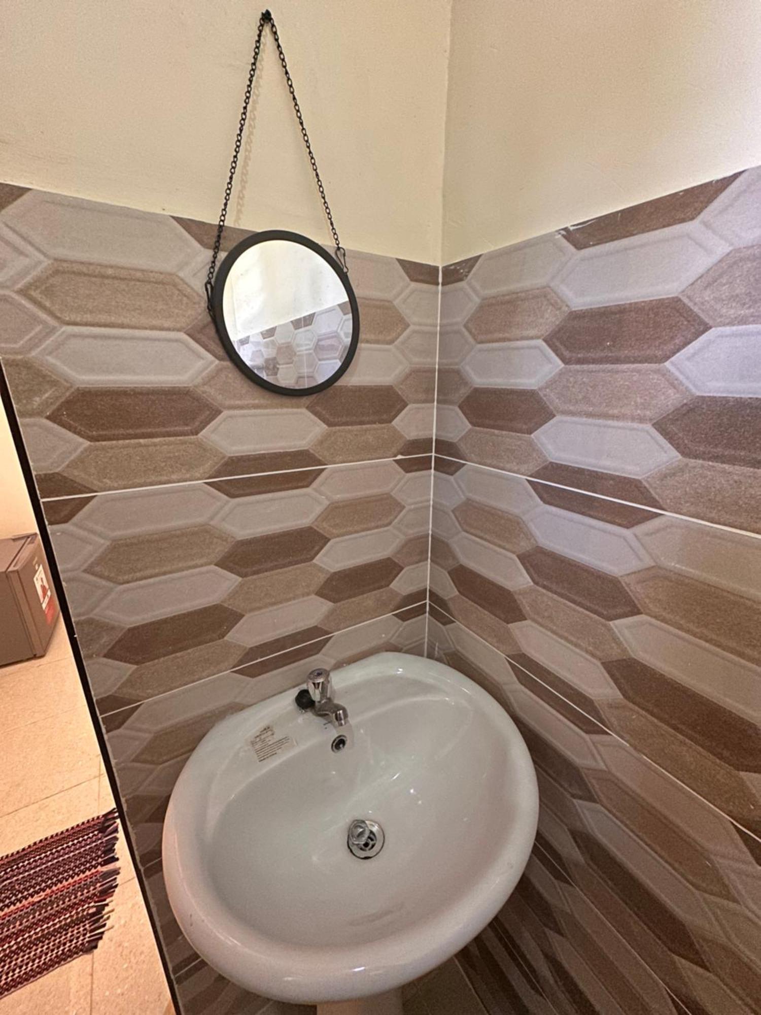 Cris & Mar Homestay Burgos  المظهر الخارجي الصورة