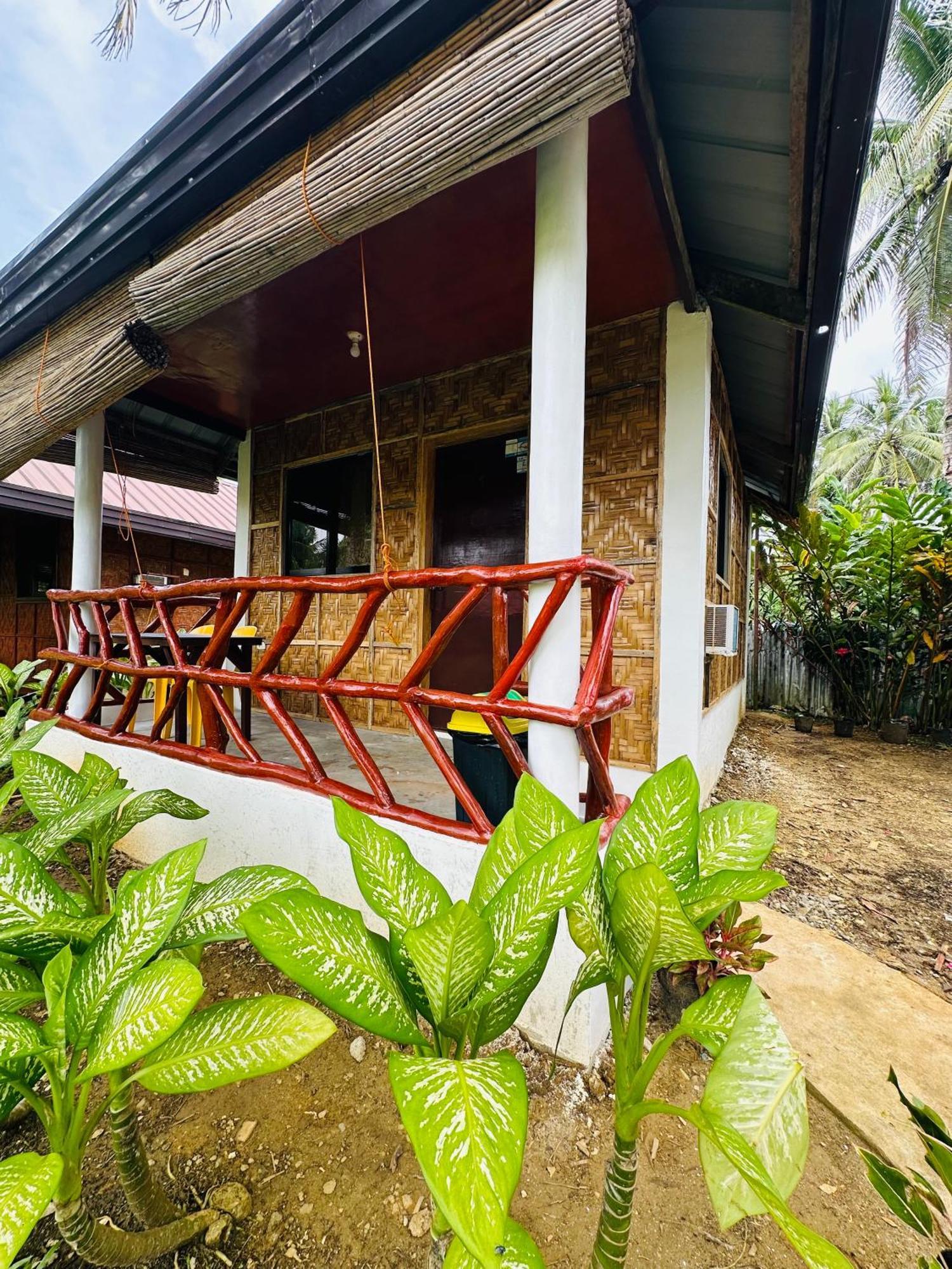 Cris & Mar Homestay Burgos  المظهر الخارجي الصورة